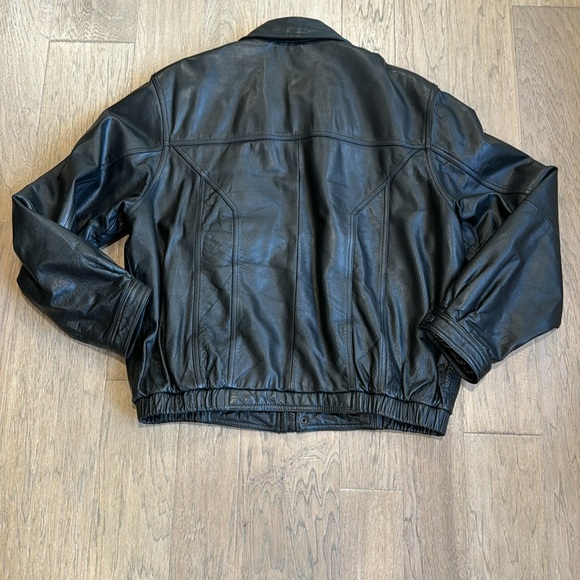 Vintage Men’s Wilson’s Leather Black Jacket Size XL - Picture 8 of 12